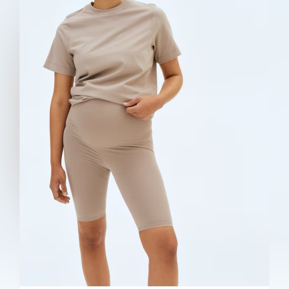 Mama two pieces Cotton set
Beige T-Shirt and Shorts Set - Picture 2 of 4